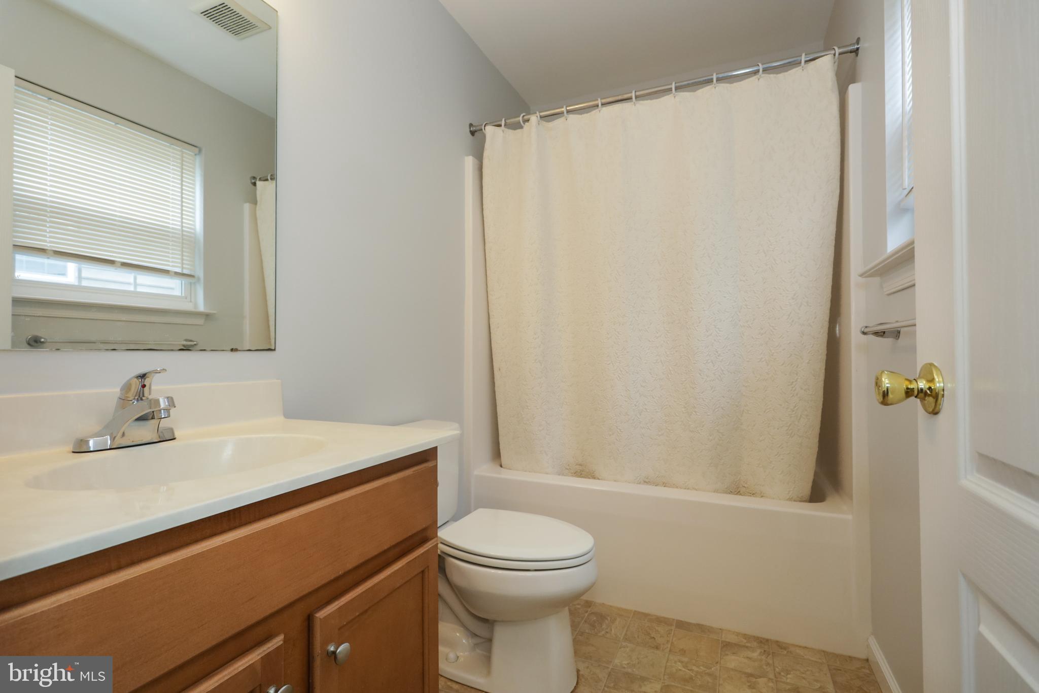 106 Rothwell Road Wilmington, DE 19805 - Photo 20 of 26 Additional Bedroom Full Bath