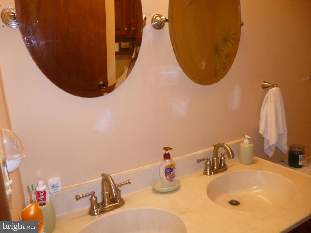 114 Ironmaster Road Lebanon, PA 17042 - Photo 15 of 30 Gallery Image 15