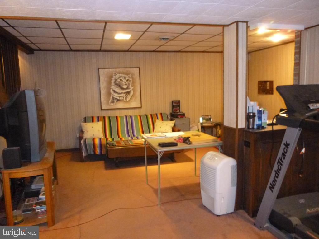 114 Ironmaster Road Lebanon, PA 17042 - Photo 6 of 30 Gallery Image 6
