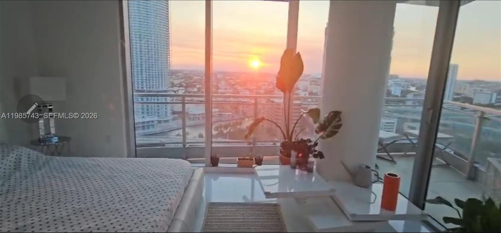 92 Southwest 3rd Street, Unit 2510 Miami, FL 33130 - Photo 7 of 31