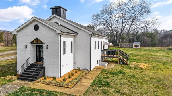 $870,000 | 13161 Vonore Road, Loudon, TN 37774
