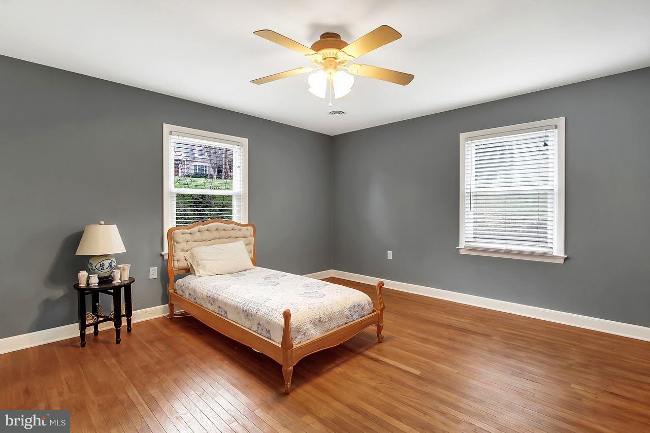 1520 Hillcroft Lane York, PA 17403 - Photo 14 of 26