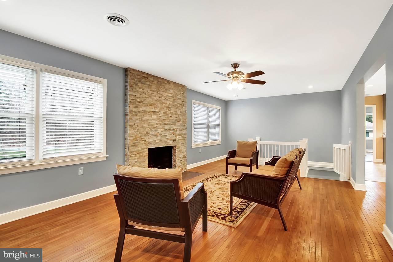 1520 Hillcroft Lane York, PA 17403 - Photo 2 of 26