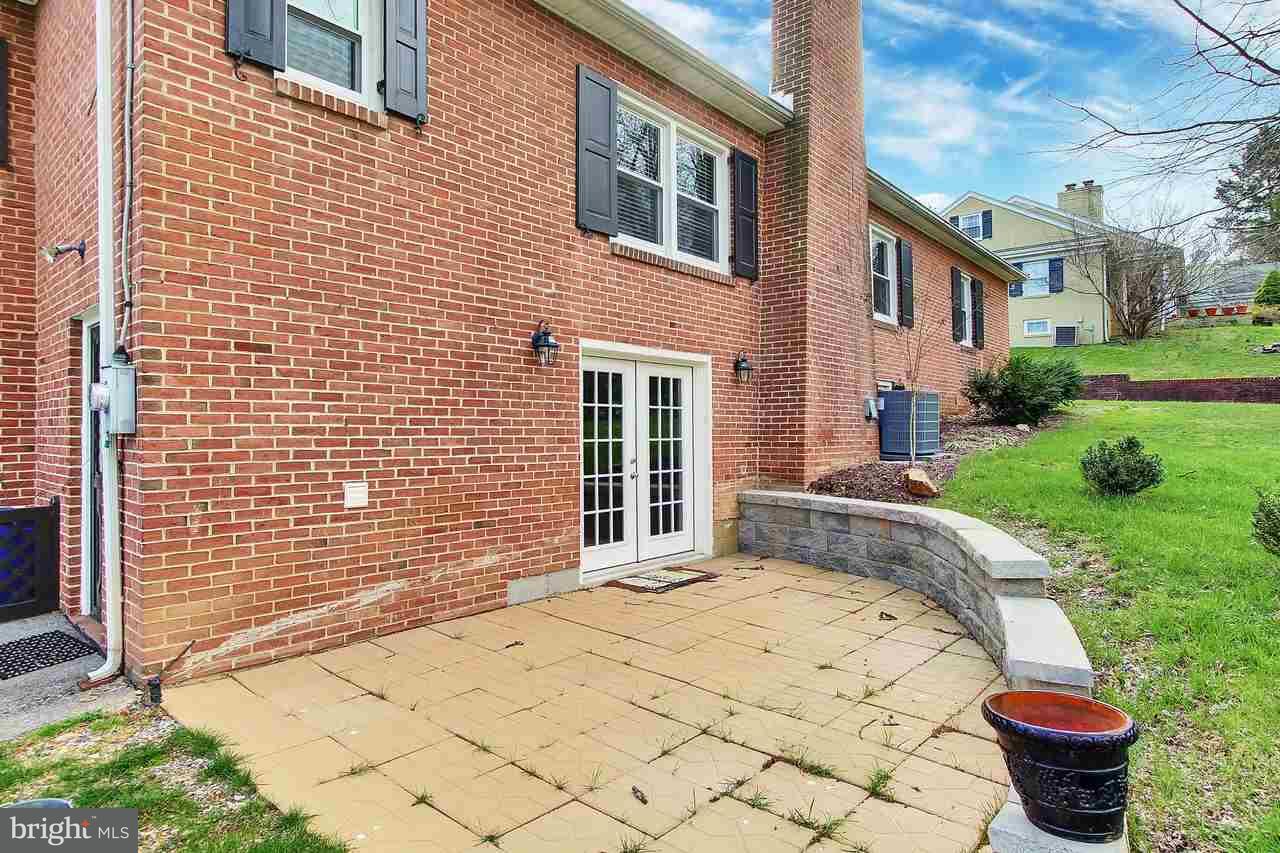 1520 Hillcroft Lane York, PA 17403 - Photo 21 of 26