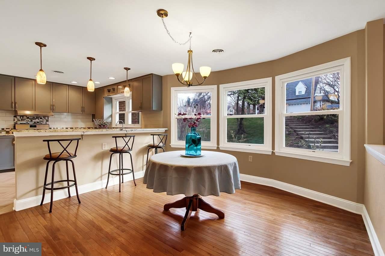 1520 Hillcroft Lane York, PA 17403 - Photo 5 of 26