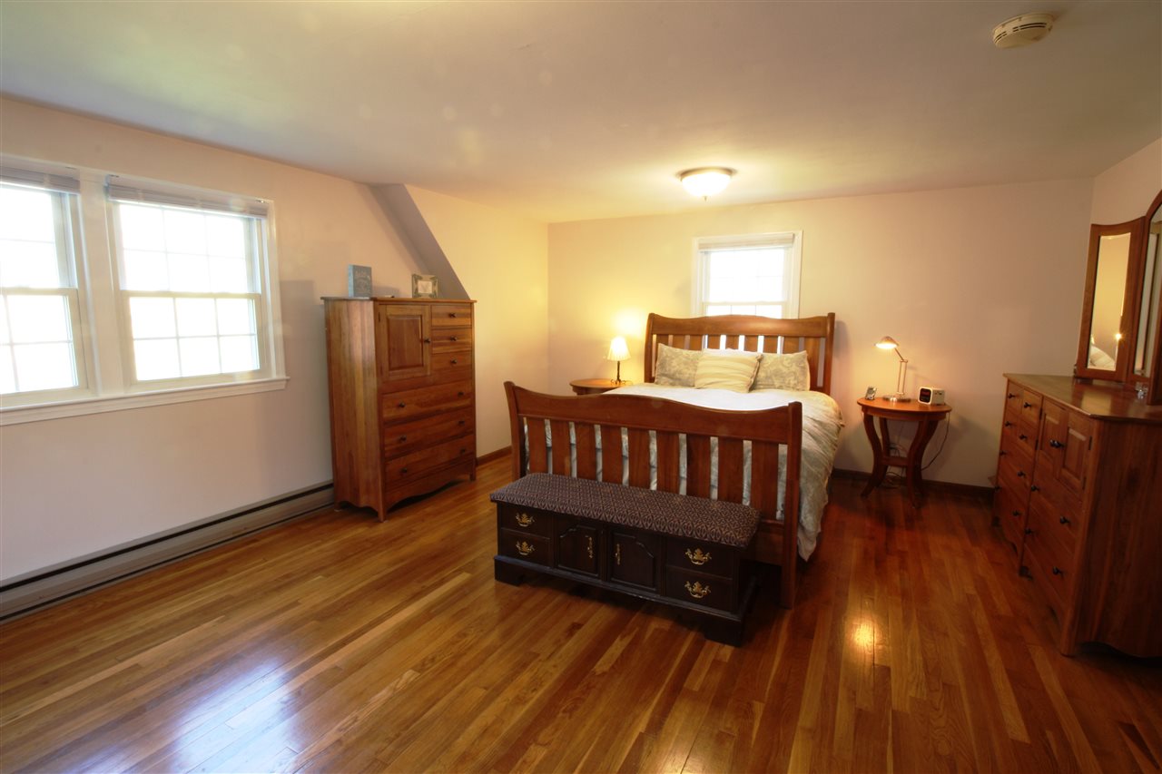 185 South Merrimack Road Hollis, NH 03049 - Photo 11 of 23