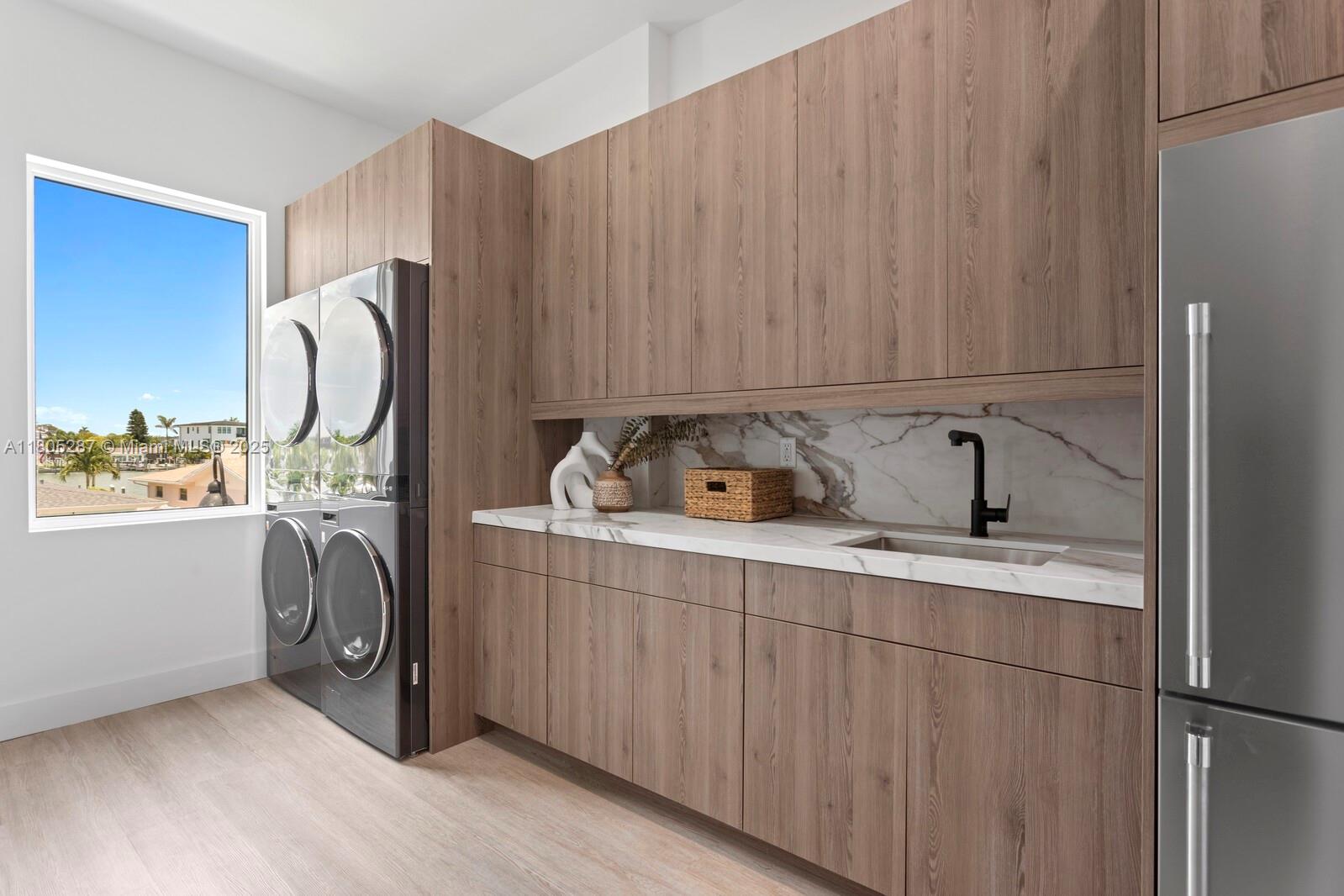 17059 Dolphin Drive St. Petersburg, FL 33708 - Photo 12 of 70