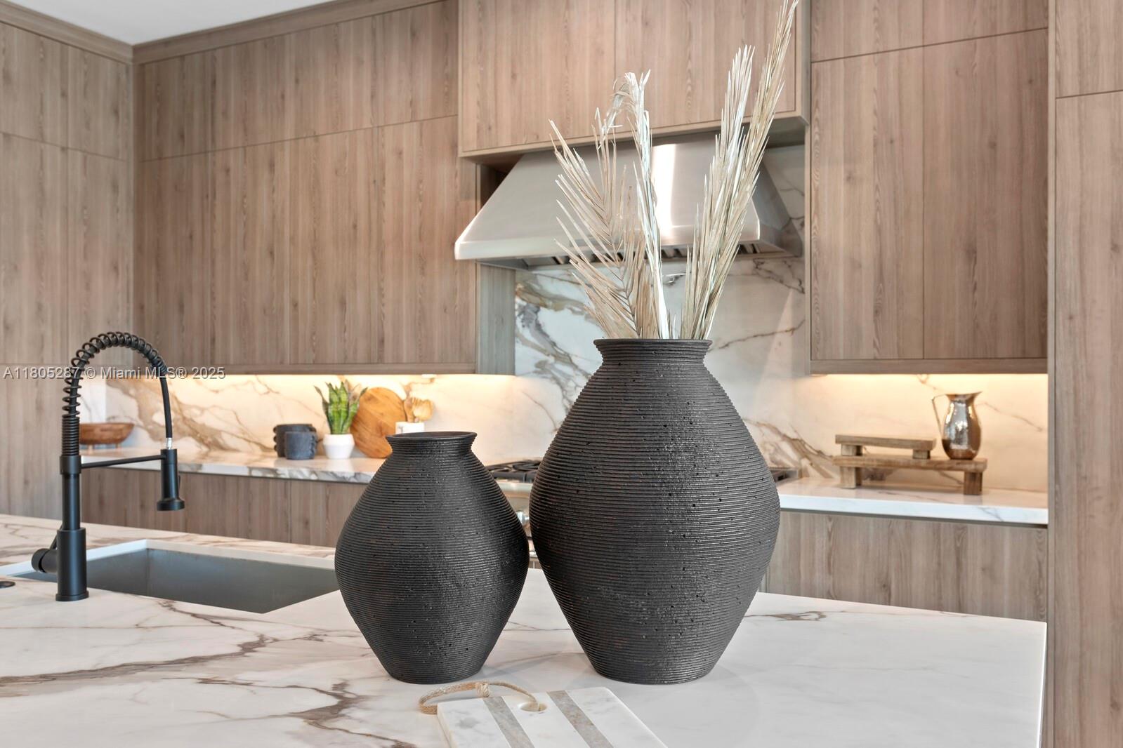 17059 Dolphin Drive St. Petersburg, FL 33708 - Photo 27 of 70