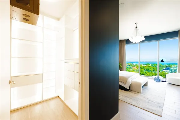 $78,000 | 1591 Gulf Of Mexico Drive, Unit 619, Longboat Key, FL 34228