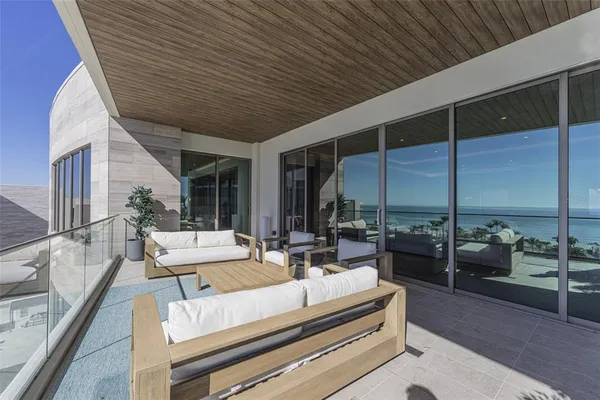 $78,000 | 1591 Gulf Of Mexico Drive, Unit 619, Longboat Key, FL 34228