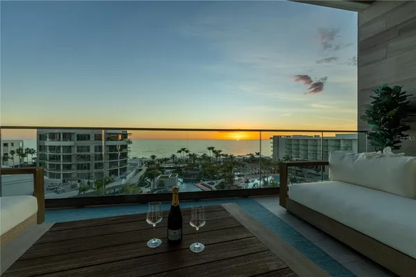 $85,000 | 1591 Gulf Of Mexico Drive, Unit 619, Longboat Key, FL 34228