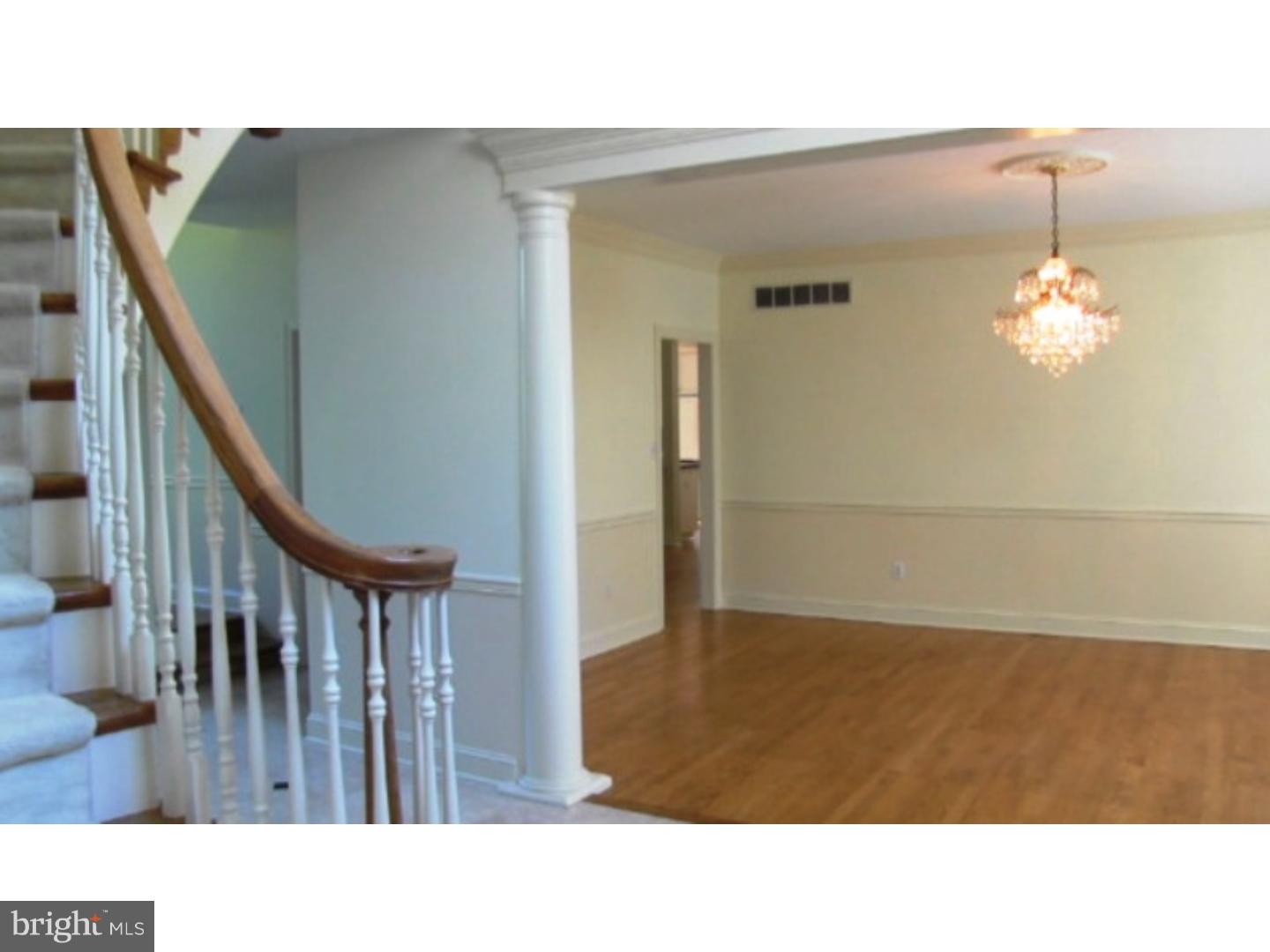 135 Woodhill Road Upper Makefield, PA 18940 - Photo 3 of 24 Dining Room