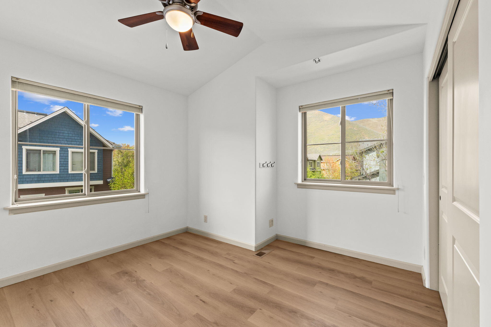 861 Countryside Boulevard Hailey, ID 83333 - Photo 16 of 29 Guest Bedroom #2