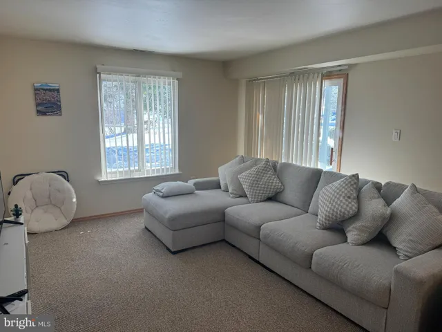 $1,950 | 6 Northrup Drive, Brick, NJ 08724