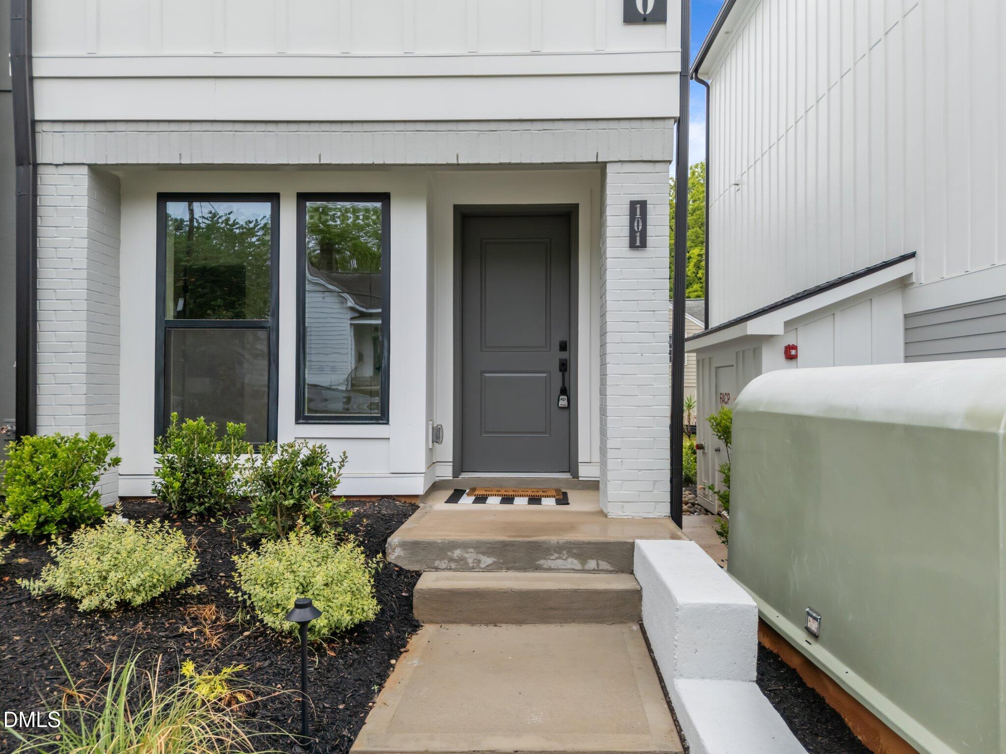 710 West North Street, Unit 101 Raleigh, NC 27603 - Photo 34 of 48 35-web-or-mls-DJI_20250513100943_0396_D