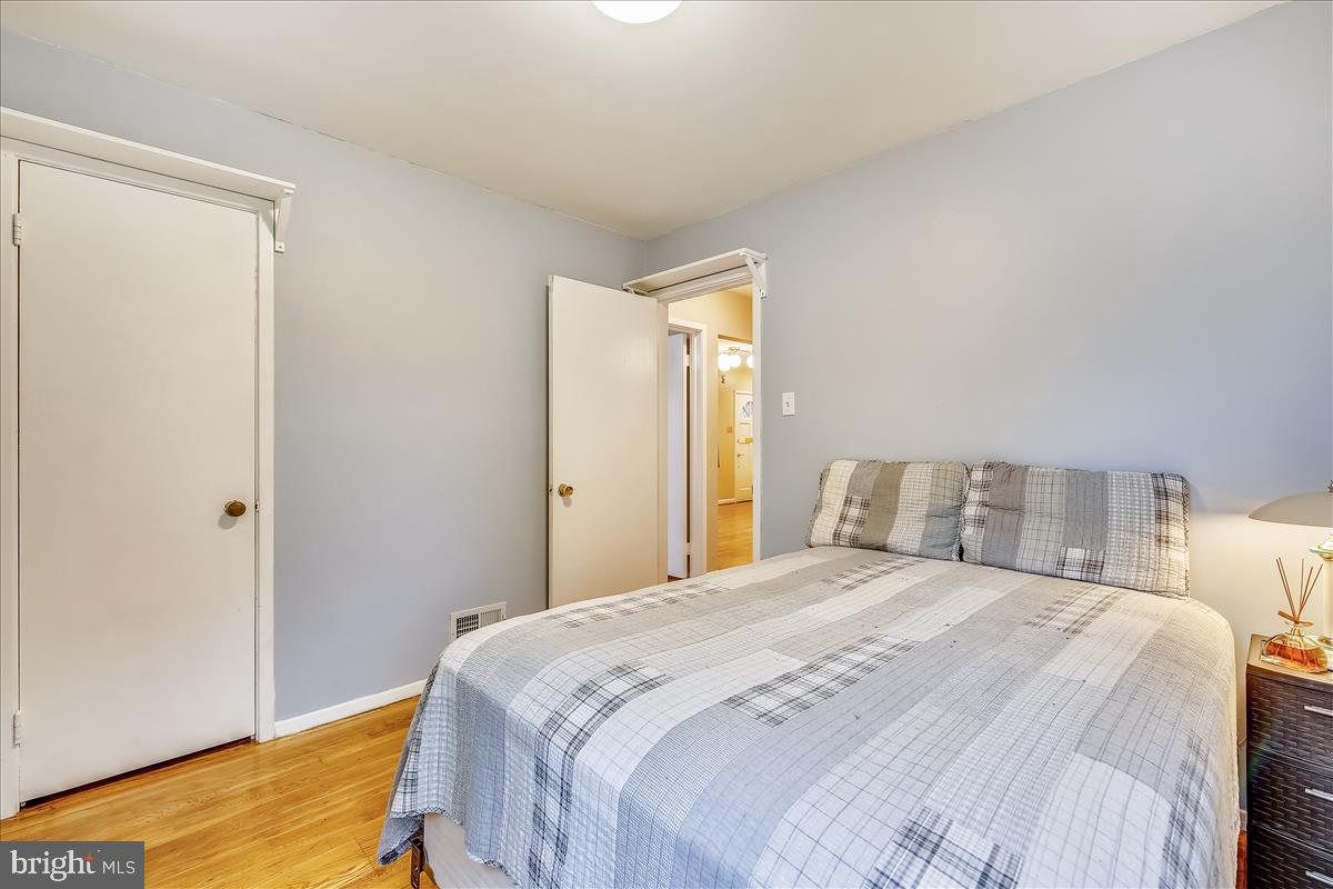 508 Woodburn Road Rockville, MD 20851 - Photo 12 of 26 Bedroom 2