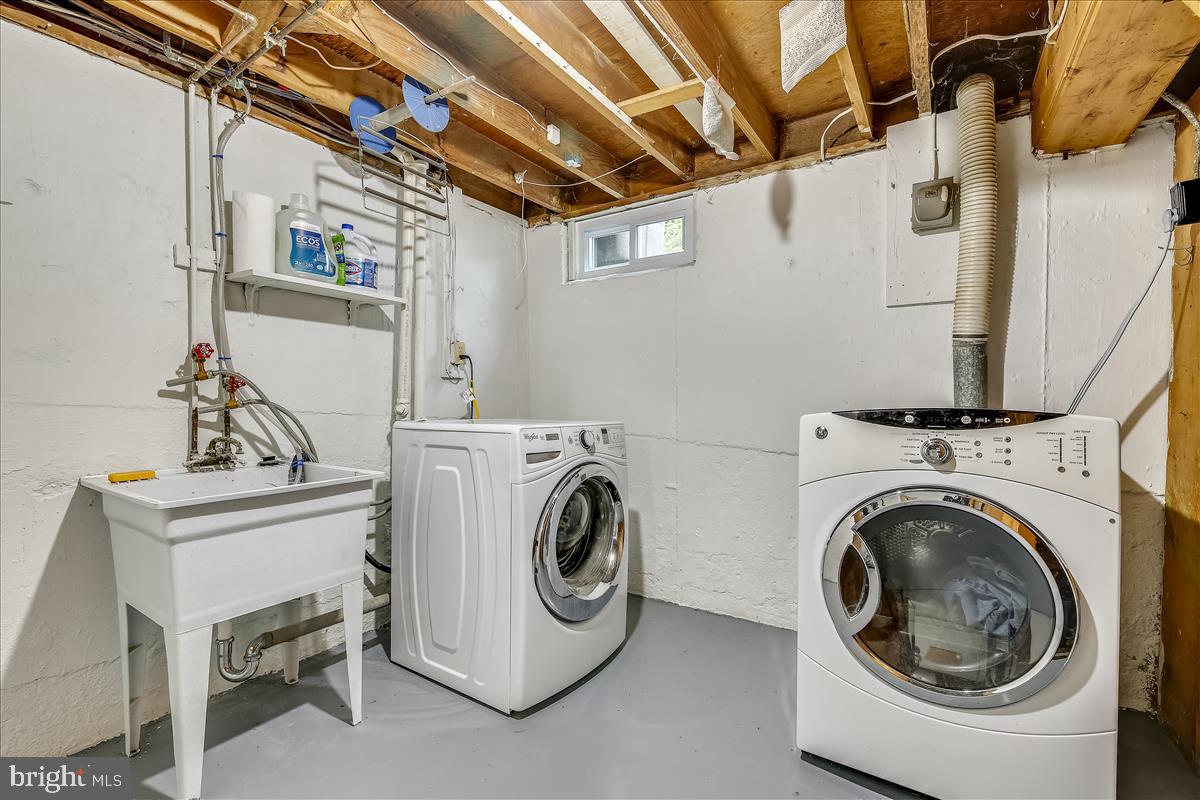 508 Woodburn Road Rockville, MD 20851 - Photo 20 of 26 laundry room