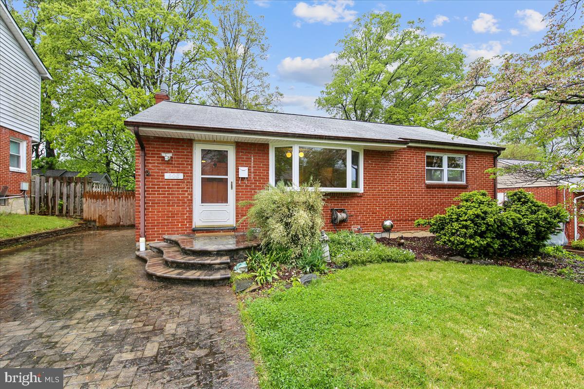 508 Woodburn Road Rockville, MD 20851 - Photo 23 of 26 front view