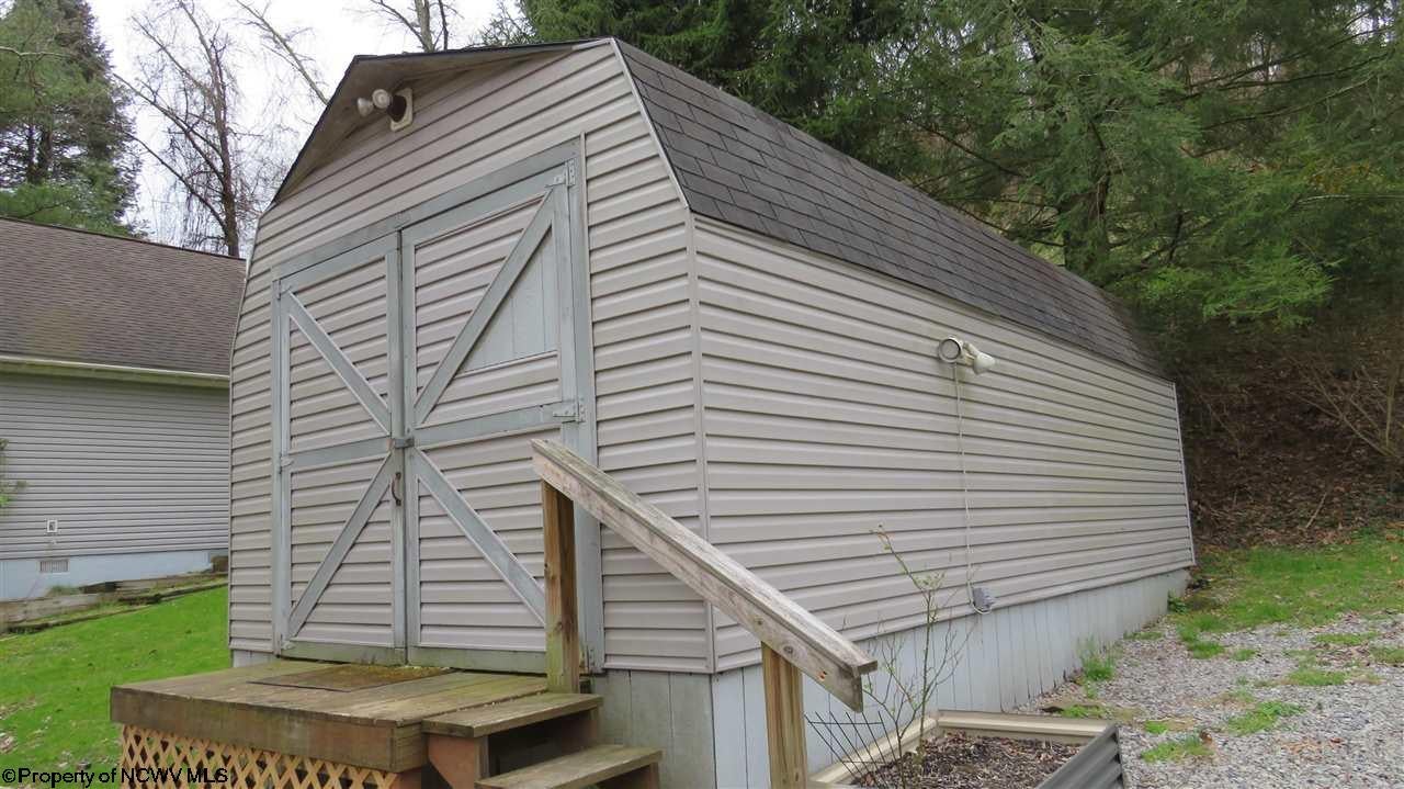 1720 Hillcrest Road Fairmont, WV 26554 - Photo 26 of 27 Gallery Image 26