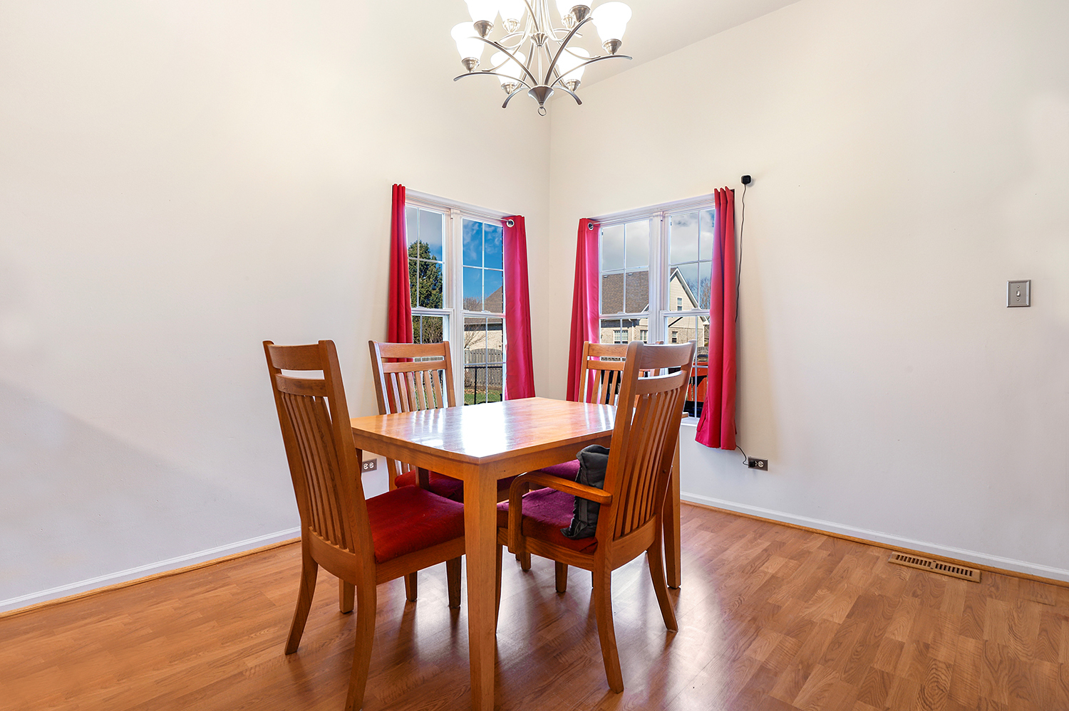 1306 Galway Road Joliet, IL 60431 - Photo 8 of 32