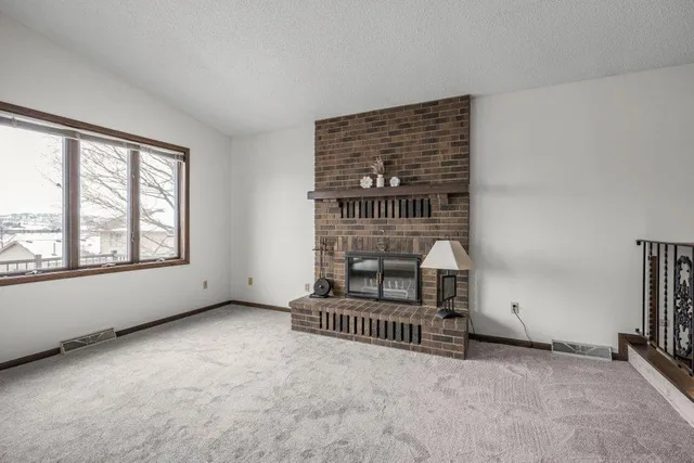 $345,000 | 730 Menke Circle, Shakopee, MN 55379