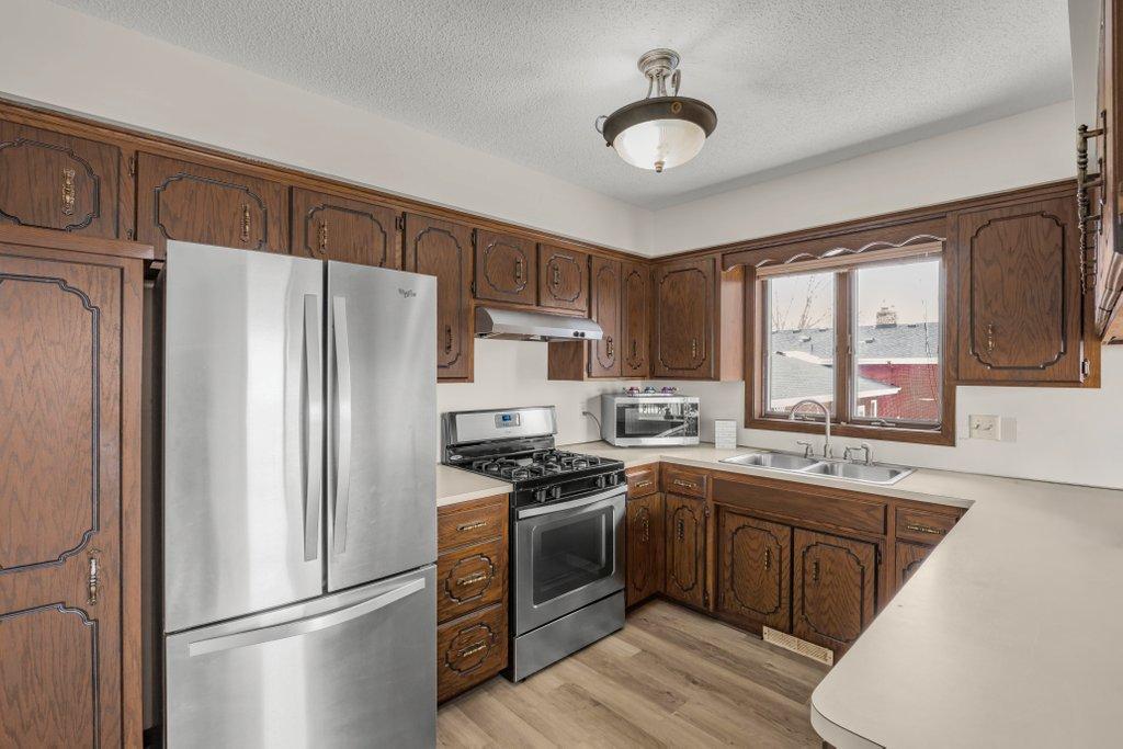 730 Menke Circle Shakopee, MN 55379 - Photo 7 of 25