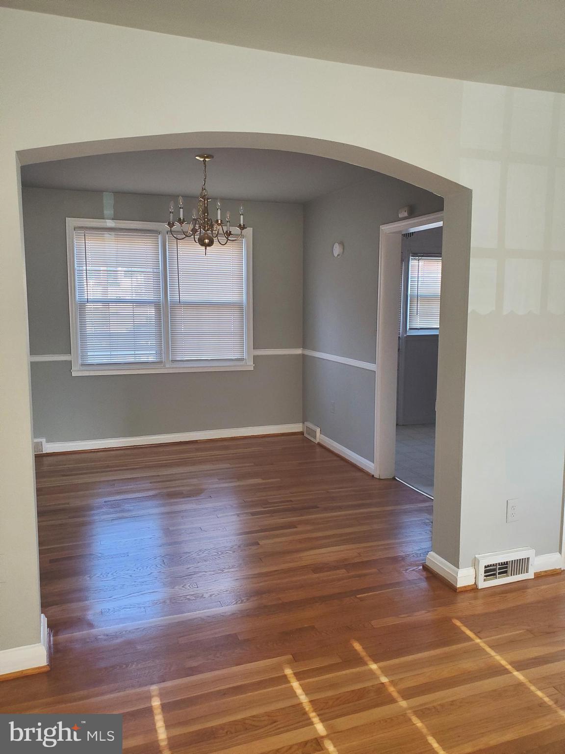 1342 Cedarcroft Road Baltimore, MD 21239 - Photo 4 of 26
