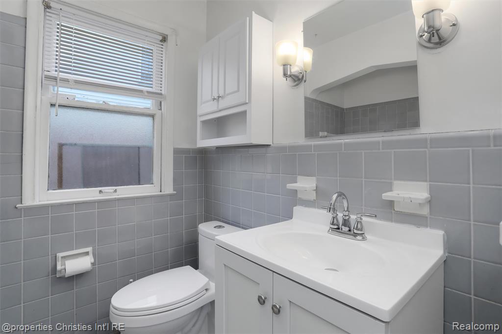 14857 Greenview Road Detroit, MI 48223 - Photo 16 of 22