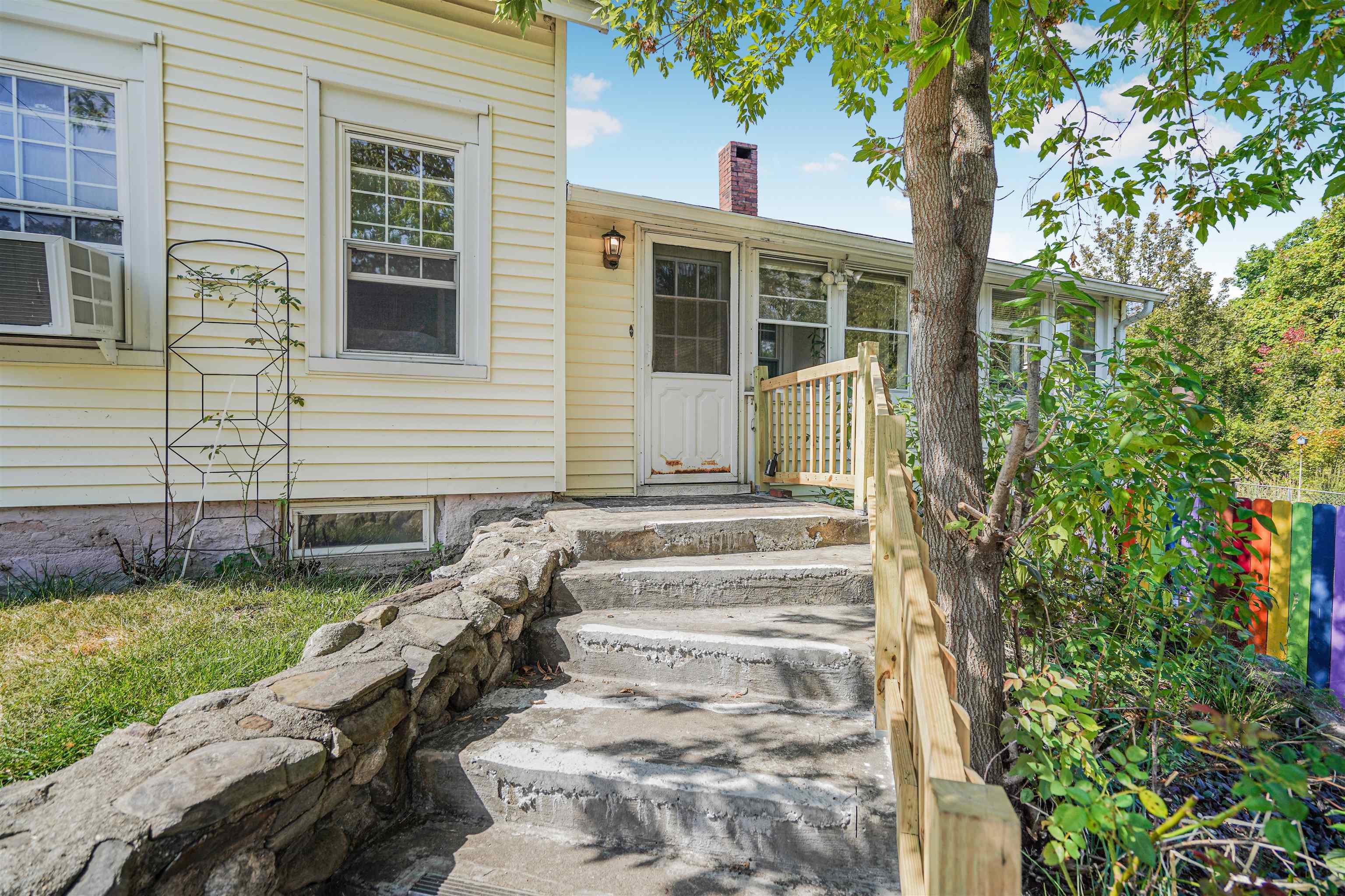 1194 Bridge Street Manchester, NH 03104 - Photo 24 of 46 Gallery Image 24