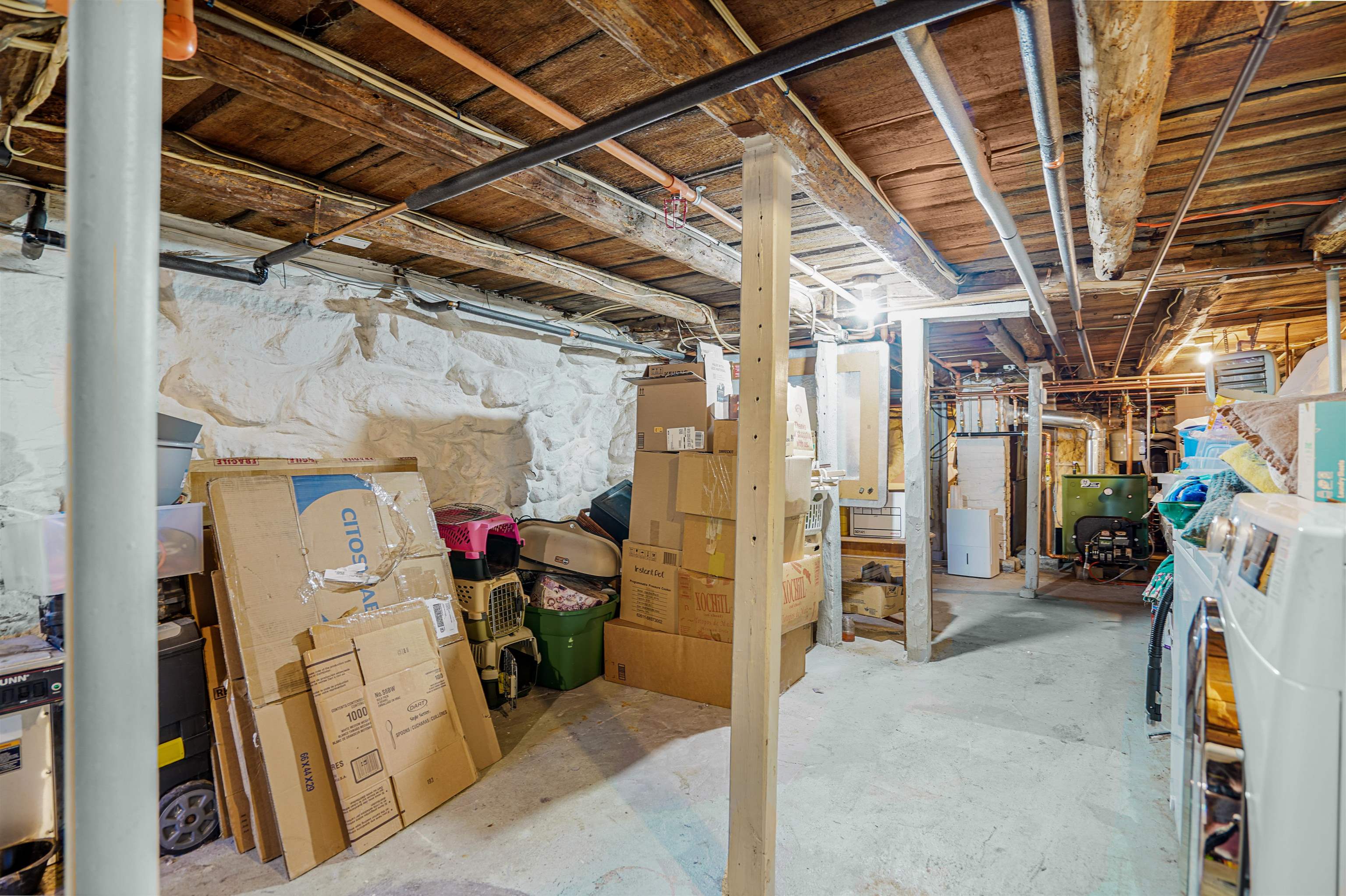1194 Bridge Street Manchester, NH 03104 - Photo 34 of 46 Gallery Image 34