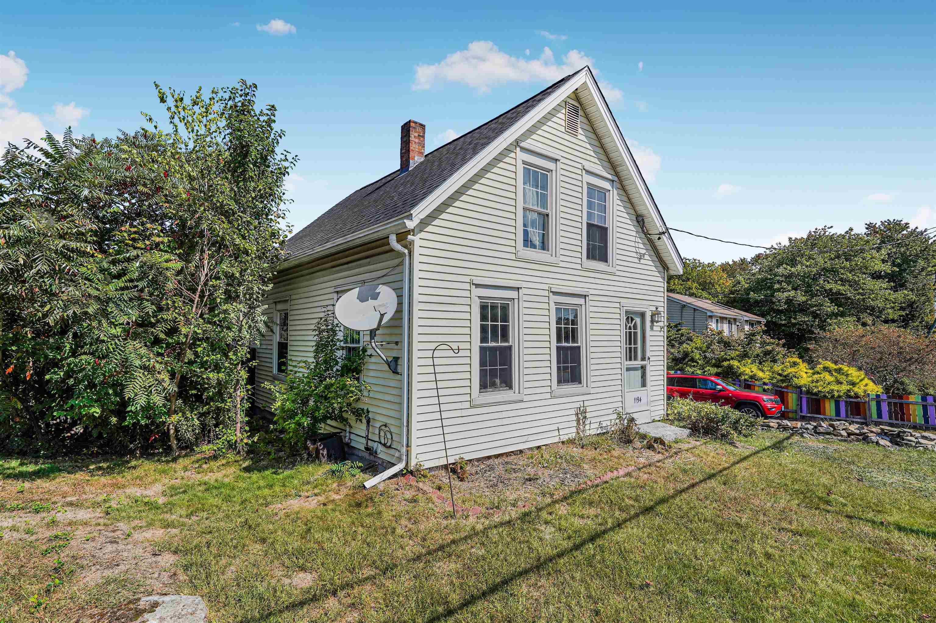 1194 Bridge Street Manchester, NH 03104 - Photo 5 of 46 Gallery Image 5