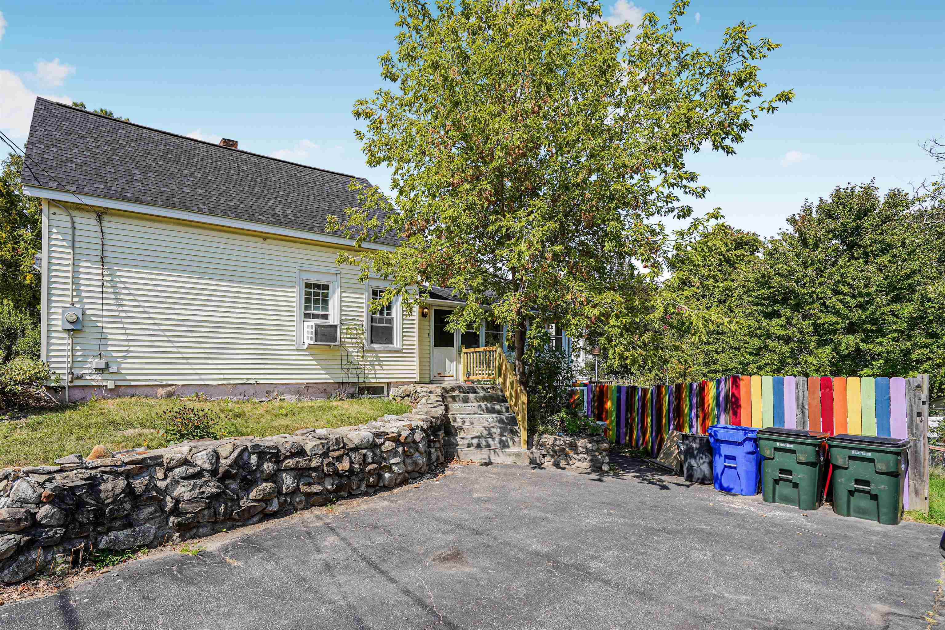 1194 Bridge Street Manchester, NH 03104 - Photo 7 of 46 Gallery Image 7