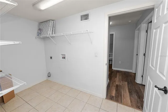 $310,000 | 3901 Serenade Lane, Unit 1, Lakeland, FL 33811