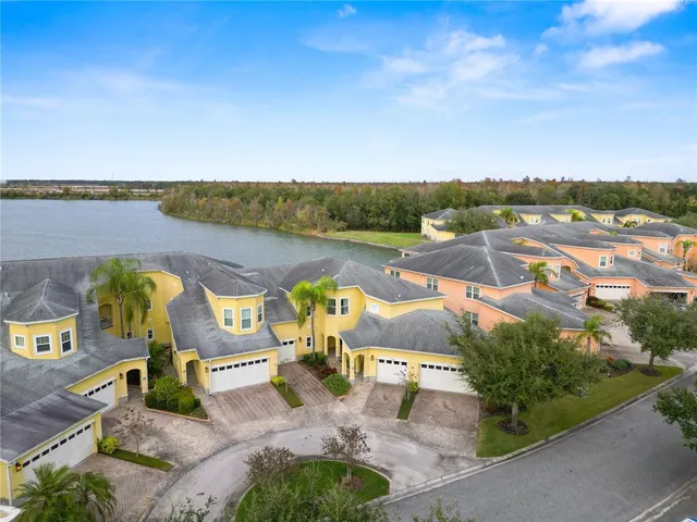 $310,000 | 3901 Serenade Lane, Unit 1, Lakeland, FL 33811