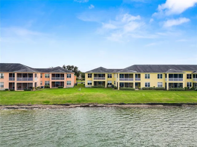 $310,000 | 3901 Serenade Lane, Unit 1, Lakeland, FL 33811