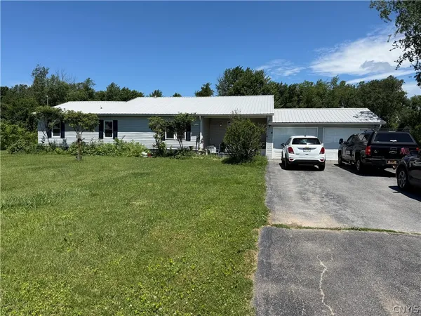 $280,000 | 196-200 Russell Road, Unit 196, Granby, NY 13069