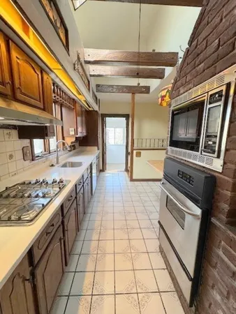 $3,800 | 86 Elmer Road, Unit 2, Boston, MA 02124