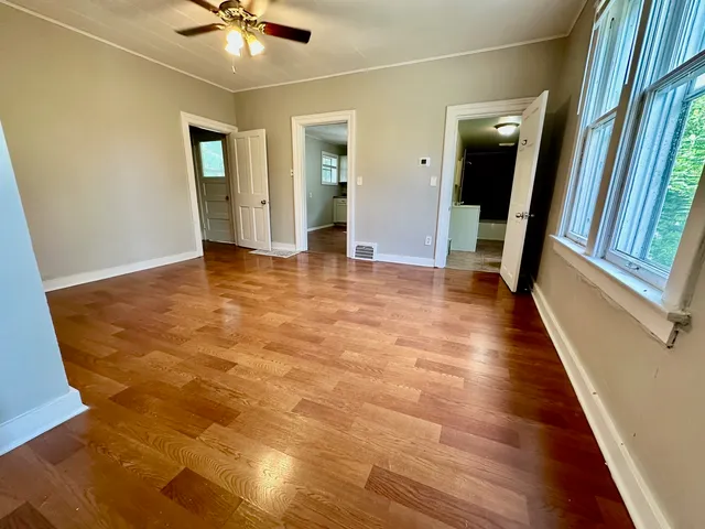 $250,000 | 50 Sheridan Street, Elgin, IL 60123