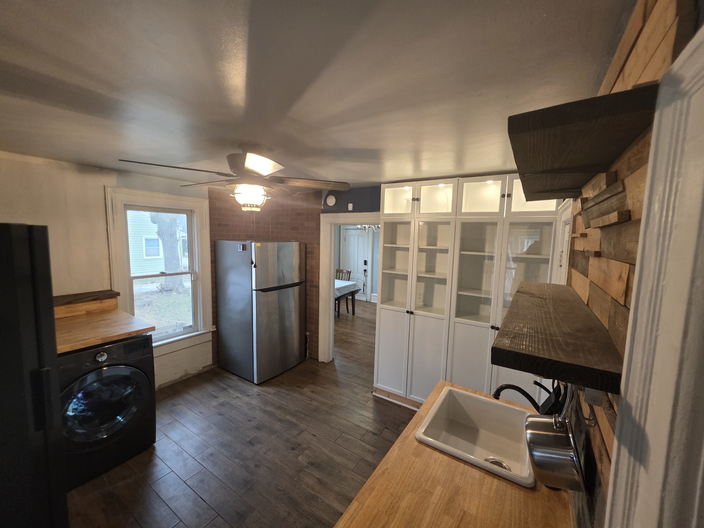 463 North Street Elgin, IL 60120 - Photo 8 of 17