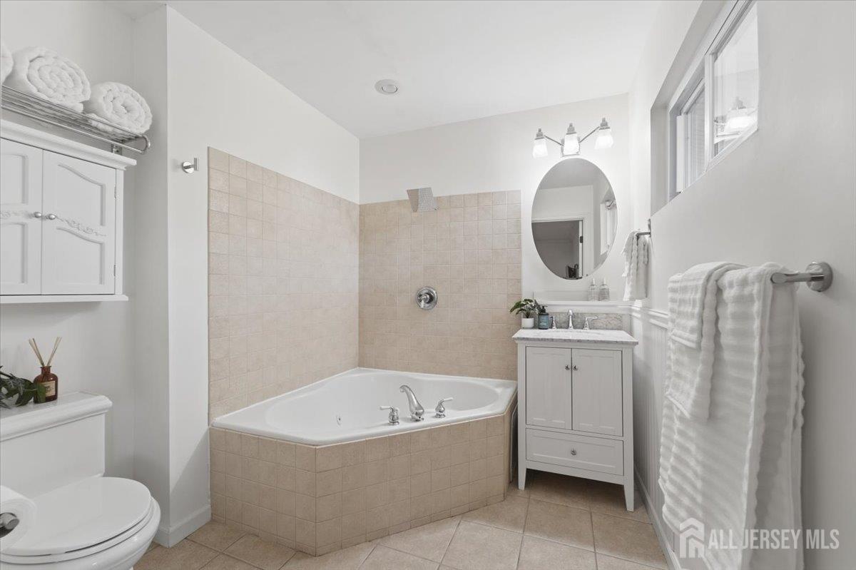 462 Blue Ridge Avenue Piscataway, NJ 08854 - Photo 23 of 64