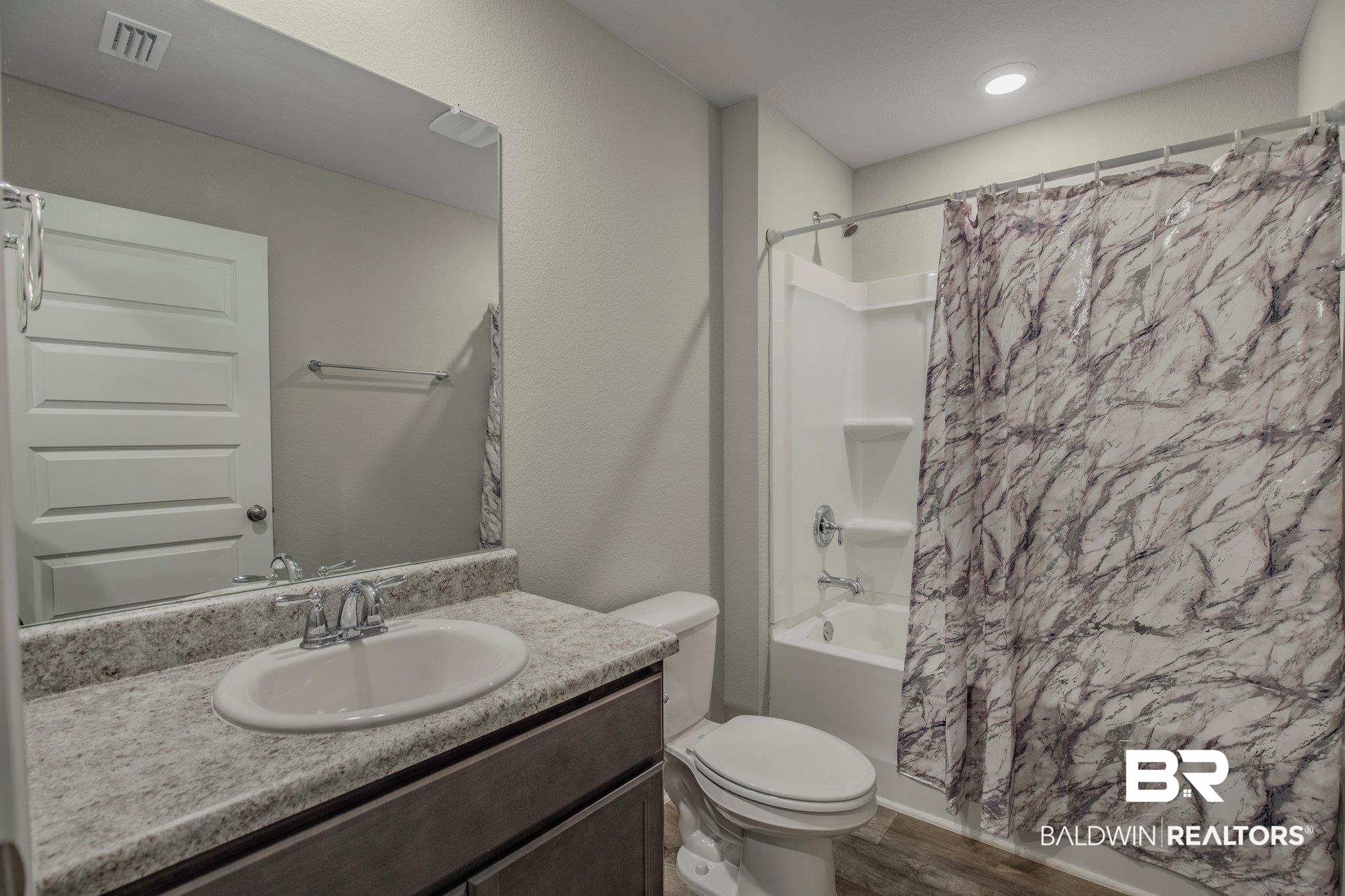 10324 Brodick Loop Daphne, AL 36527 - Photo 9 of 33 Bathroom 2