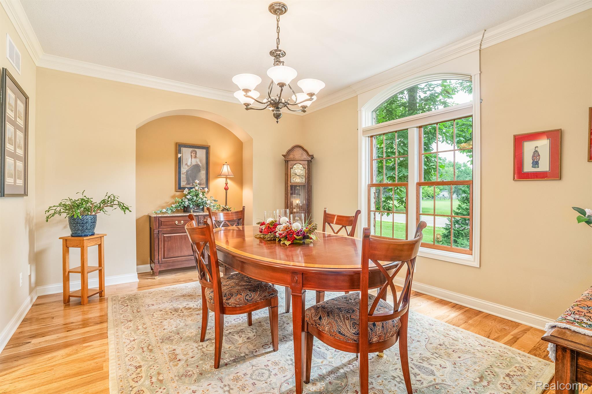 47185 Denton Road Belleville, MI 48111 - Photo 18 of 55 Formal Dining room