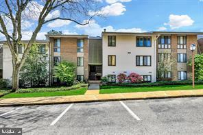 Welcome to 120 E Cross Keys Road!