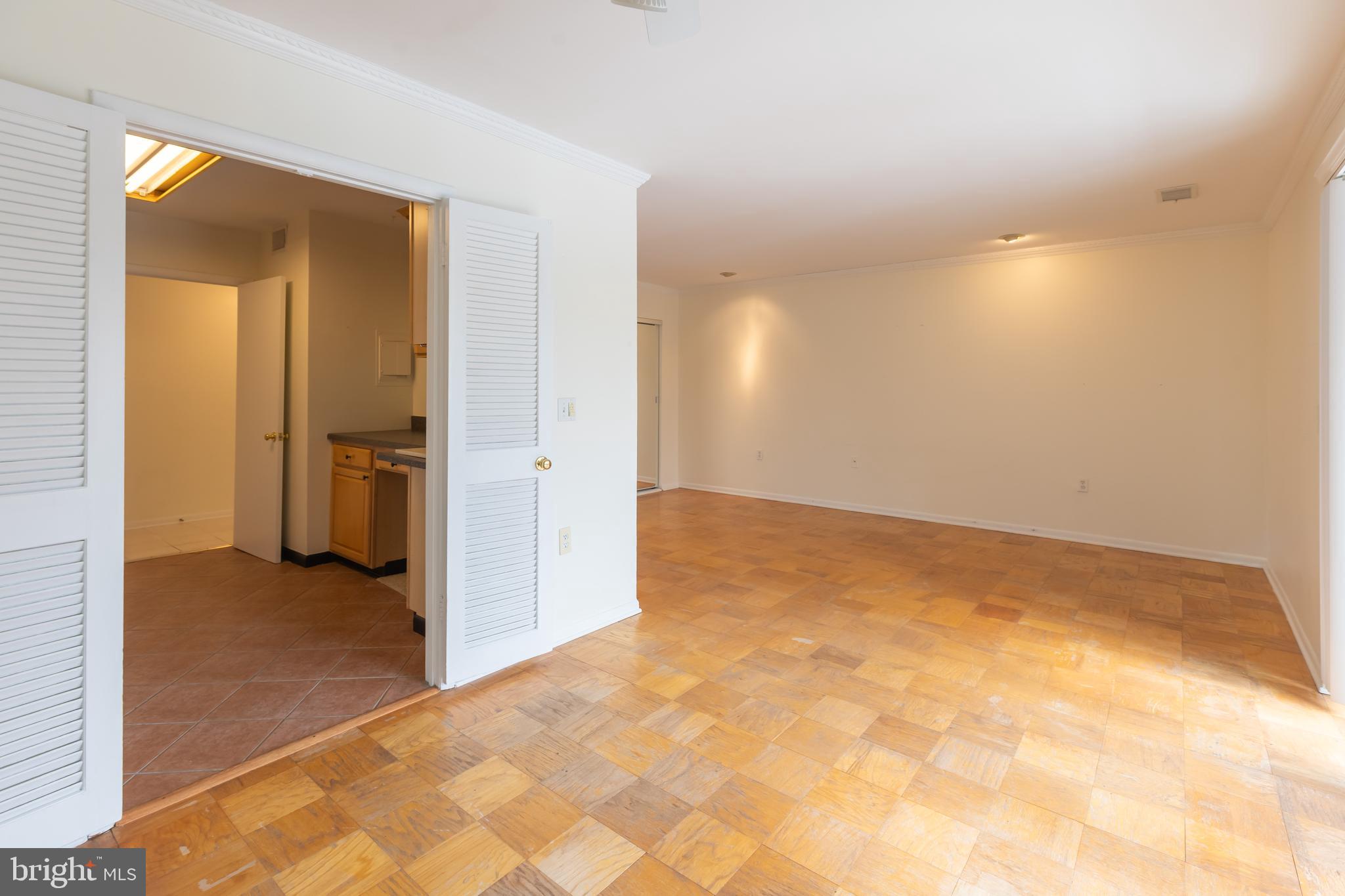 120 Cross Keys Road, Unit E Baltimore, MD 21210 - Photo 6 of 22