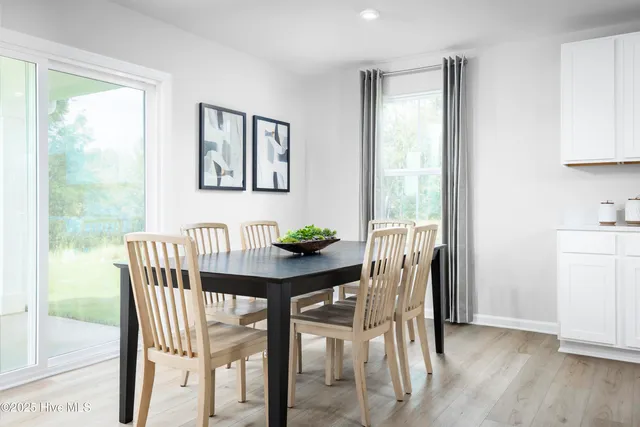 $298,425 | 8048 Sterling Oak Drive Northwest, Ash, NC 28420