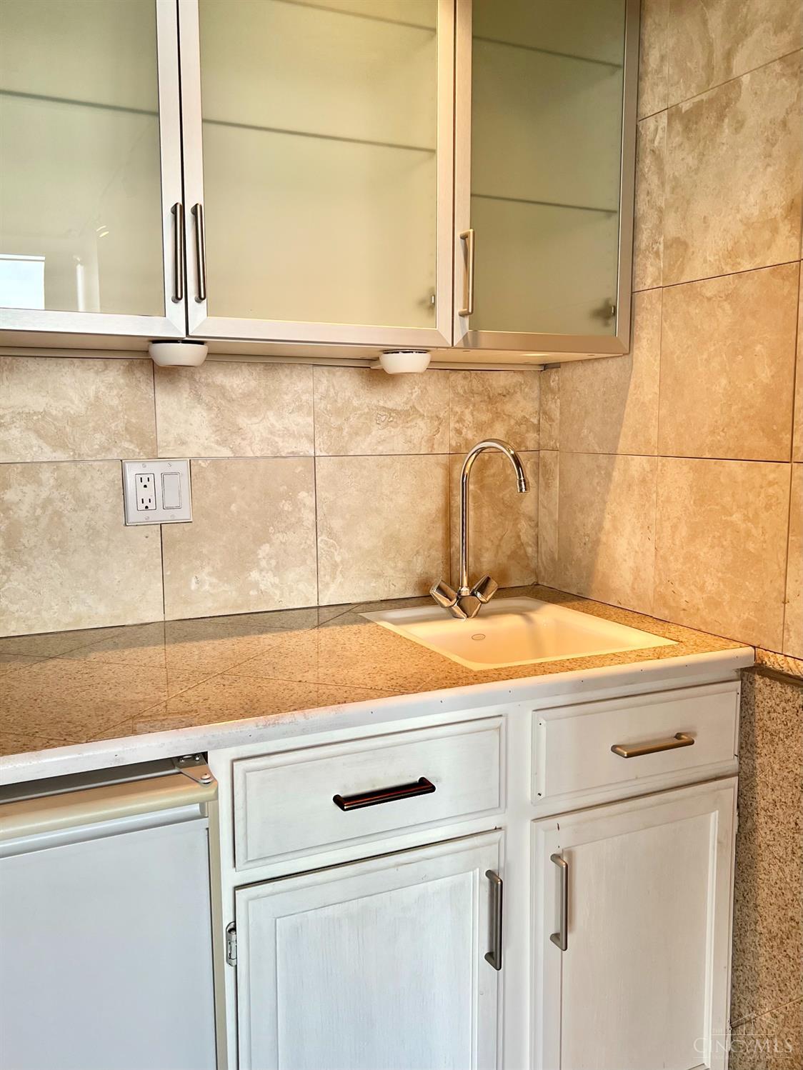2324 Madison Road, Unit 1509 Cincinnati, OH 45208 - Photo 15 of 18