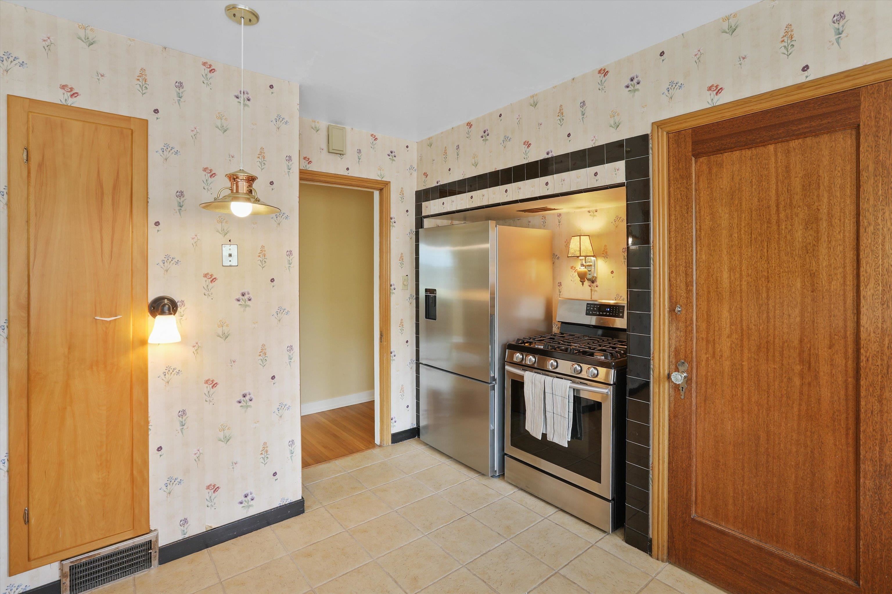 2225 South Adams Street Spokane, WA 99203 - Photo 12 of 31