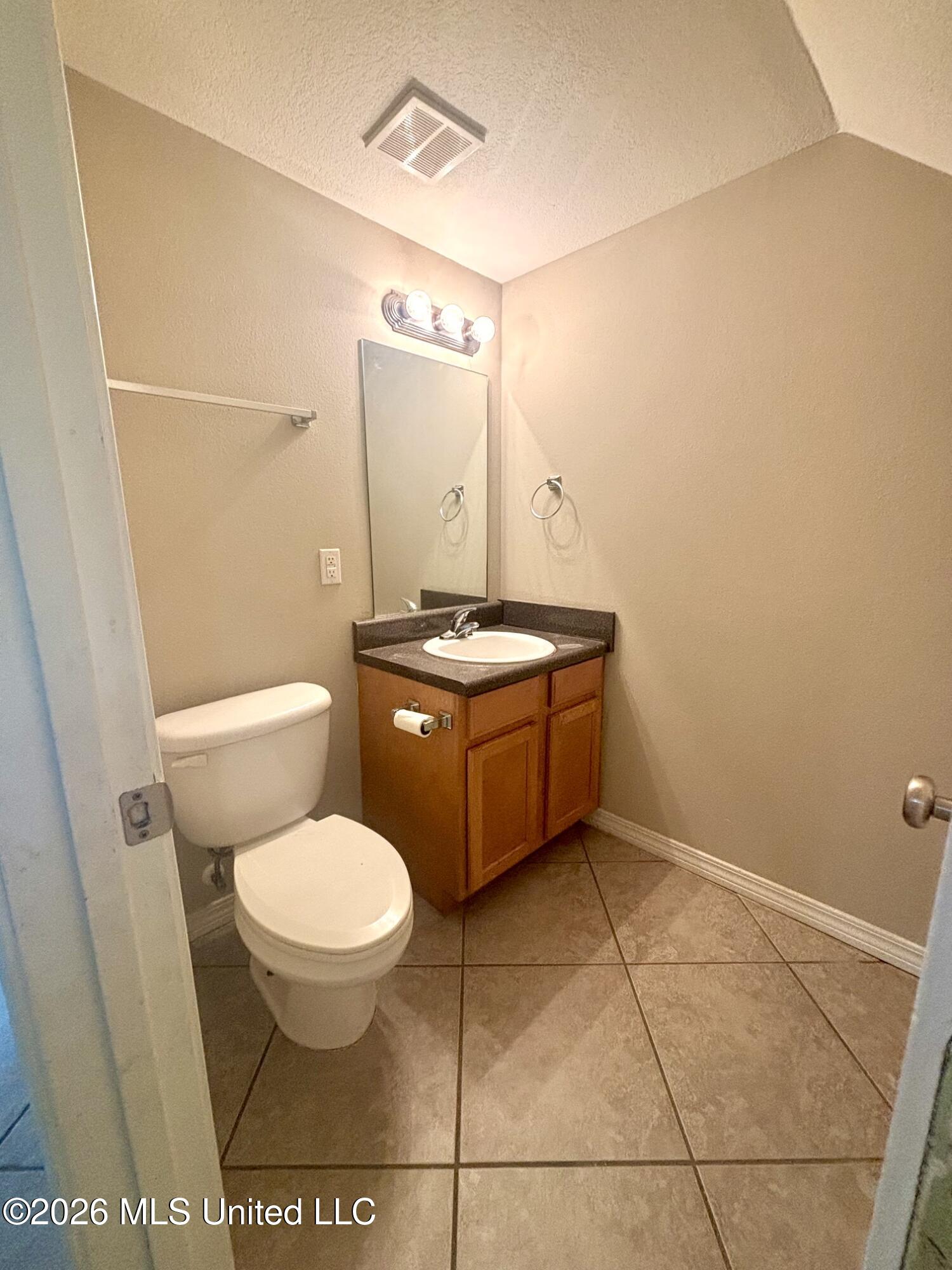1625 Martin Bluff Road, Unit 5 Gautier, MS 39553 - Photo 7 of 24 IMG_6752