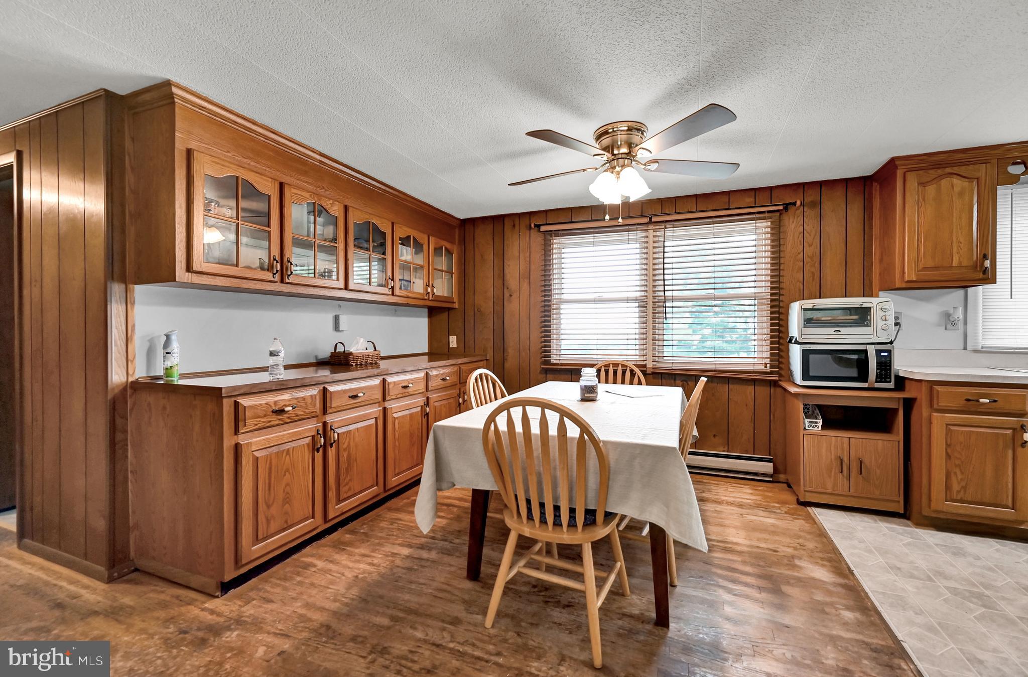 4033 Rinehart Road Westminster, MD 21158 - Photo 5 of 16 Gallery Image 5