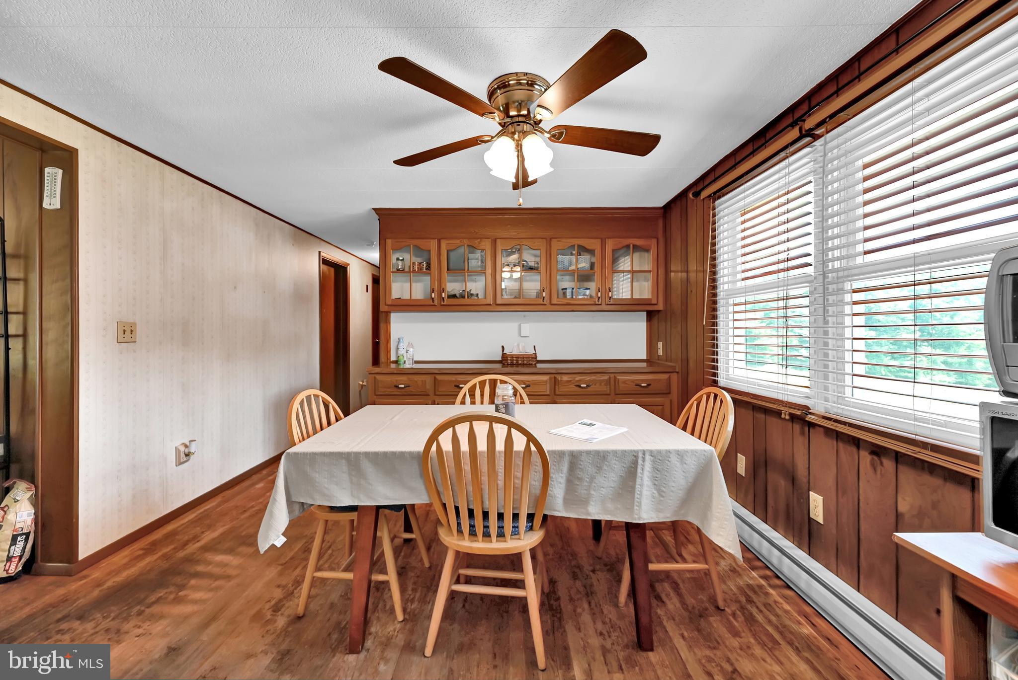 4033 Rinehart Road Westminster, MD 21158 - Photo 6 of 16 Gallery Image 6